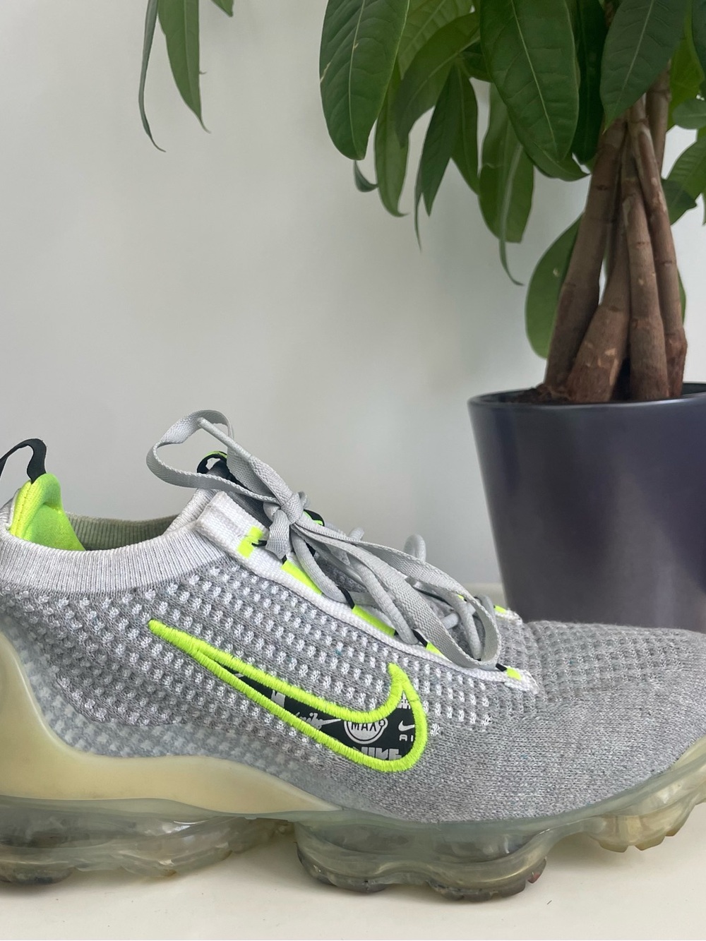 Women Size 7.5 Nike Air VaporMax 2021 FK Wolf Grey White Volt Shoes Boy 6Y